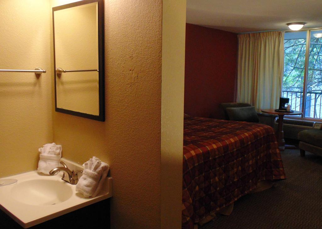 Terrace Inn On The Water Gatlinburg Zimmer foto